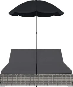 Prolenta Premium - Loungebed Met Parasol Poly Rattan Grijs -Buitentuinwinkel 1011x1200 2