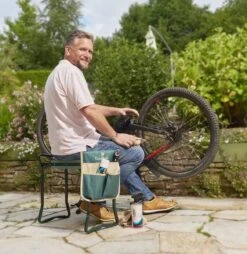 GartenMeister 2 In 1 XXL Zit- En Kniebank - Belastbaar Tot 150 Kg - Inclusief Praktische Gereedschapstas -Buitentuinwinkel 1167x1200 4