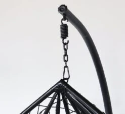 Egg Hangstoel Roundabout Zwart -Buitentuinwinkel 1200x1098 10