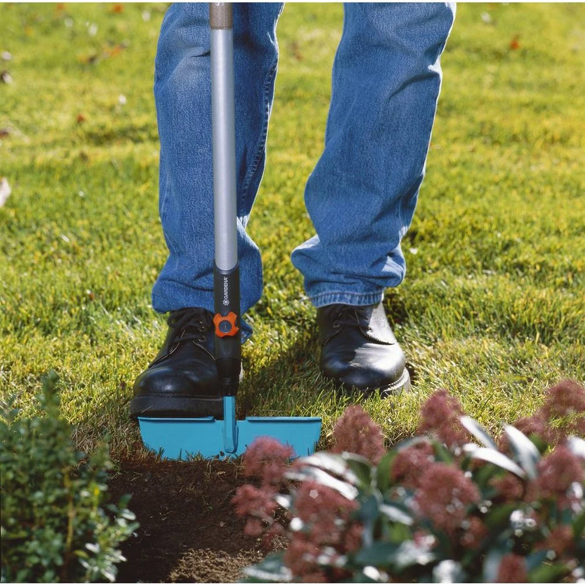 GARDENA Combisysteem Graskantafsteker - Aanbevolen Steellengte 130 Cm 9 GARDENA Combisysteem Graskantafsteker - Aanbevolen Steellengte 130 Cm - Afbeelding 7