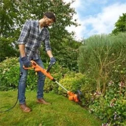 Black & Decker BLACK+DECKER BESTA525-QS Grastrimmer - 450W - 25cm - Gesnoerd -Buitentuinwinkel 1200x1200 1844