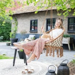 Vita5 Macramé Hangstoel - Voor Binnen En Buiten - Zonder Standaard - Incl. Kussen, Boekenvak En Beschermhoes - Tot 150kg - Bruin/Beige -Buitentuinwinkel 1200x1200 2567