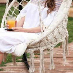 Hangstoel, Hangschommel, Hangstoel Met Een Dik Kussen, Tot 120 Kg Belastbaar, Voor Tuin, Balkon, Woonkamer, Terras, Scandinavische Stijl, Modern, Beige HMDC042M01 -Buitentuinwinkel 1200x1200 2874