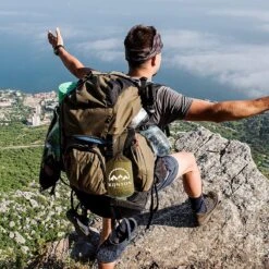 Kanyon Hangmat - Incl. Karabijnhaken En Riemen - Licht Parachutestof - 260 X 140 Cm - Tot 200kg - Groen/Khaki 13 Kanyon Hangmat - Incl. Karabijnhaken En Riemen - Licht Parachutestof - 260 X 140 Cm - Tot 200kg - Groen/Khaki -Buitentuinwinkel 1200x1200 3482