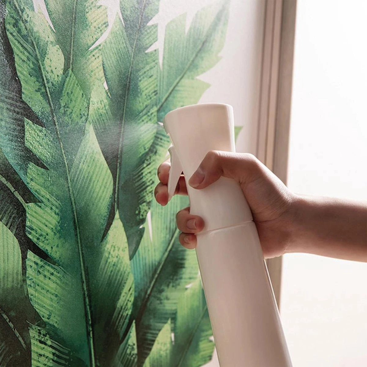 Hairspray - Mist Haarspray - 500ml - Zwart - Waterspuit - Water Verstuiver 4 Hairspray - Mist Haarspray - 500ml - Zwart - Waterspuit - Water Verstuiver - Afbeelding 2