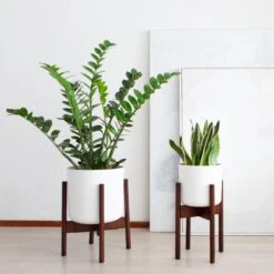 LifeGoods Planten Standaard - Uitschuifbare Bloempothouder - 20 Tot 30 Cm - Donker Bamboe -Buitentuinwinkel 1200x1200 812