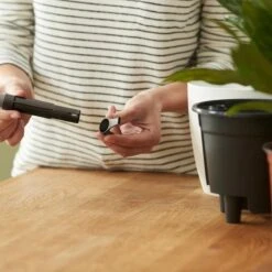 Elho Self-watering Insert 17 - Accessoires Voor Binnenaccessoires - Ø 17.0 X H 15.8 Cm - Zwart/Living Black -Buitentuinwinkel 1200x1200 890