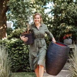 Capi Europe - Vaas Elegant Deluxe Rib NL - 45x72 - Zwart - Voor Binnen En Buiten - KBLR1138 -Buitentuinwinkel 1200x1200 966