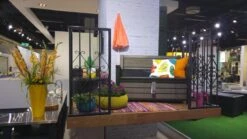 Keter - Hudson Bench Box - 2-zits Bank - Opbergbox - Hout Look & Feel - 227L - 138x63x89cm - Antraciet -Buitentuinwinkel 1200x674 12