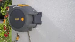Hozelock AutoReel Slangenhouder / Wandslangbox 20m - Ø12,5mm 27 Hozelock AutoReel Slangenhouder / Wandslangbox 20m - Ø12,5mm -Buitentuinwinkel 1200x675 2