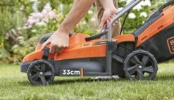 Black & Decker BLACK+DECKER BCMW3318N-XJ Grasmaaier - 18V - 33cm - Excl. Accu & Lader -Buitentuinwinkel 1200x689 2