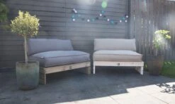 2L Home & Garden Rugkussen Metro Lounge Grijs - 120 X 40cm -Buitentuinwinkel 1200x720 10