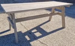 Jee & Bee Tuintafel 6 Persoons (grijs) 8 Jee & Bee Tuintafel 6 Persoons (grijs) -Buitentuinwinkel 1200x727 2