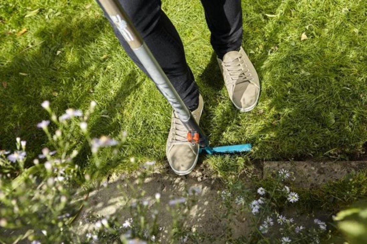 GARDENA Combisysteem Graskantafsteker - Aanbevolen Steellengte 130 Cm 8 GARDENA Combisysteem Graskantafsteker - Aanbevolen Steellengte 130 Cm - Afbeelding 6