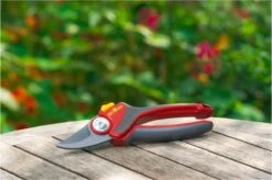 WOLF-Garten Snoeischaar "Premium Plus" RR 4000 - Max. Knipdiameter 22 Mm - Links- En Rechtshandige - Softinleg Handgreep - Snijhoek 30° - Voor Grote Handen - Vervangbare Messen -Buitentuinwinkel 1200x798 26