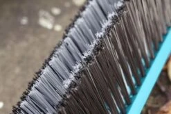 GARDENA Combi System Straatbezem - Aanbevolen Steellengte 130-150 Cm -Buitentuinwinkel 1200x798 34