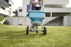 GARDENA Strooiwagen XL Strooikar - 800m2 - 18 Liter 13 GARDENA Strooiwagen XL Strooikar - 800m2 - 18 Liter -Buitentuinwinkel 1200x799 126