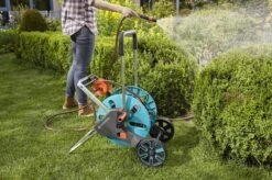 GARDENA AquaRoll M Easy Set - Slangwagen - Maximaal 60 M Opbergcapaciteit -Buitentuinwinkel 1200x799 16
