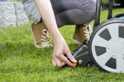 GARDENA Kooimesmaaier 330 Grasmaaier - Maaibreedte 33 Cm - Gazons Tot Ca. 150 M² -Buitentuinwinkel 1200x799 235