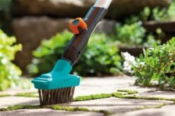 GARDENA Combisysteem Voegenborstel M Metaal - Aanbevolen Steellengte 130 /150 Cm -Buitentuinwinkel 1200x799 271