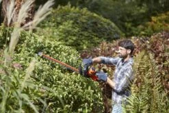 Black & Decker BLACK+DECKER BEHTS451-QS Heggenschaar - 550W - 60cm - Gesnoerd 17 Black & Decker BLACK+DECKER BEHTS451-QS Heggenschaar - 550W - 60cm - Gesnoerd -Buitentuinwinkel 1200x800 274