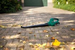 VONROC Accu Bladblazer – VPower 20V – 2 Standen – Max. Blaassnelheid 190km/u – Incl. Accu En Oplader -Buitentuinwinkel 1200x800 316