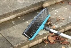 GARDENA Combi System Straatbezem - Aanbevolen Steellengte 130-150 Cm -Buitentuinwinkel 1200x800 495