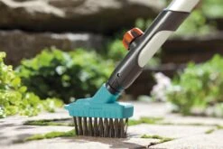 GARDENA Combisysteem Voegenborstel M Metaal - Aanbevolen Steellengte 130 /150 Cm -Buitentuinwinkel 1200x800 512