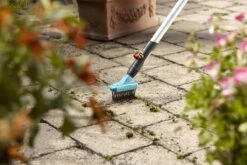 GARDENA Combisysteem Voegenborstel M Metaal - Aanbevolen Steellengte 130 /150 Cm -Buitentuinwinkel 1200x800 513