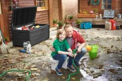 Keter Brightwood Opbergbox - 455L - 145x69,7x60,3 Cm - Grafiet 23 Keter Brightwood Opbergbox - 455L - 145x69,7x60,3 Cm - Grafiet -Buitentuinwinkel 1200x801 45