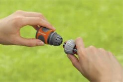 Gardena 18215-20 Slangstuk - 13mm (1/2") - 15 Mm (5/8") 16 Gardena 18215-20 Slangstuk - 13mm (1/2") - 15 Mm (5/8") -Buitentuinwinkel 1200x801 7