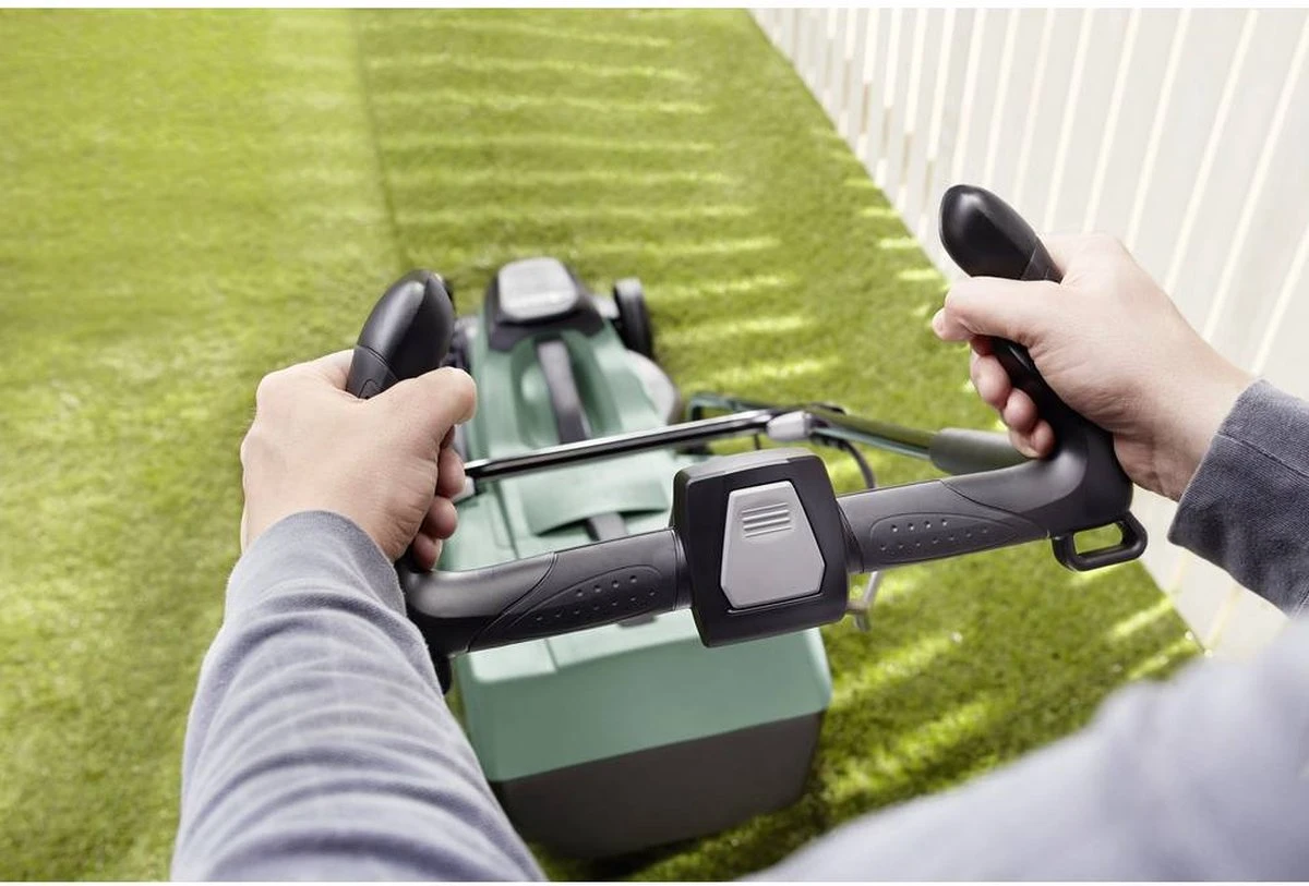Bosch CityMower 18-300 Accu Grasmaaier - Met 1 X 18 V Accu En Lader 12 Bosch CityMower 18-300 Accu Grasmaaier - Met 1 X 18 V Accu En Lader - Afbeelding 10