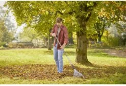 GARDENA Combisysteem Bladhark Hark - Werkbreedte Verstelbaar 30/50 Cm - Aanbevolen Steellengte 130 Cm 11 GARDENA Combisysteem Bladhark Hark - Werkbreedte Verstelbaar 30/50 Cm - Aanbevolen Steellengte 130 Cm -Buitentuinwinkel 1200x825 17