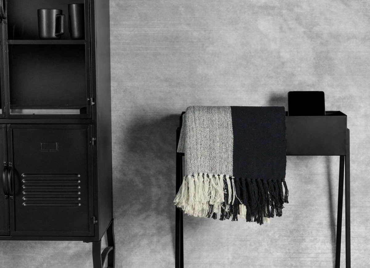 Gusta - Plantenbak - Zwart - 58x18x63cm 6 Gusta - Plantenbak - Zwart - 58x18x63cm - Afbeelding 4