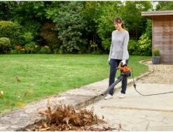 Black & Decker BLACK+DECKER BEBLV300SB-QS Bladblazer - 404 Km/u - 3000W - Zuig-/blaasfunctie - Gesnoerd -Buitentuinwinkel 1200x911 9