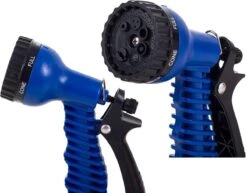 Uitrekbare Tuinslang Tot 15 Meter - Tuinsproeier Met 7 Verschillende Standen - Tuin Besproeien - Sproeikop - Blauw - Flexibel Elastisch -Buitentuinwinkel 1200x937