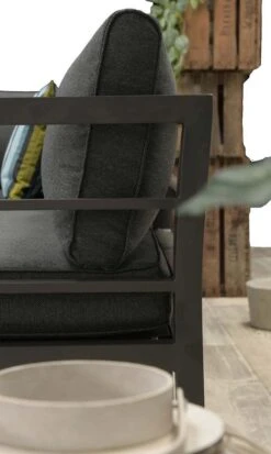 Blakes Lounge Diningset - 4 Delig - Donker Grijs 34 Blakes Lounge Diningset - 4 Delig - Donker Grijs -Buitentuinwinkel 717x1200 6