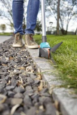 GARDENA Comfort Grasschaar - Op Steel -Buitentuinwinkel 799x1200 104