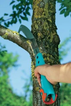 GARDENA Combisysteem Snoeizaag 300P Curved Takkenzaag - Meslengte 340 Mm - Exclusief Verlengstok -Buitentuinwinkel 800x1200 196