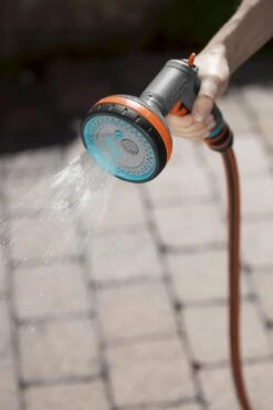 GARDENA - Comfort Broeskop - 5 Straalsoorten - Grijs -Buitentuinwinkel 800x1200 2