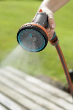 GARDENA - Comfort Broeskop - 5 Straalsoorten - Grijs -Buitentuinwinkel 800x1200