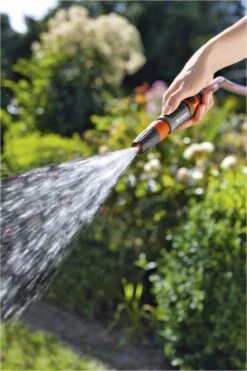 GARDENA Tuinspuit - Spuitpistool 25 GARDENA Tuinspuit - Spuitpistool -Buitentuinwinkel 800x1200 52