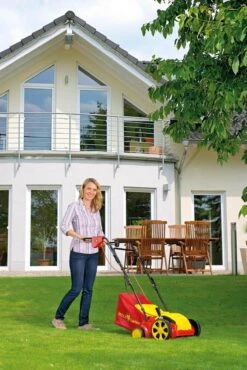 WOLF-Garten Elektrische Verticuteermachine VA 303 E - Werkbreedte 30 Cm - Opvangzak 35 L - 1300 W Motor - Moshark - Verticuteren - Opvangen -Buitentuinwinkel 801x1200 27