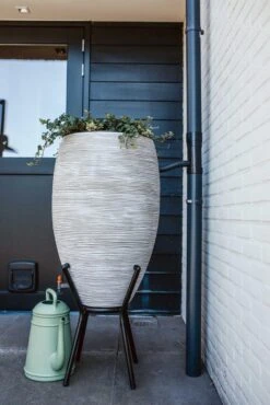 Capi Europe - Regenton Rib NL - 56x123 - Ivoor - Voor Binnen En Buiten - RKOFI1132 9 Capi Europe - Regenton Rib NL - 56x123 - Ivoor - Voor Binnen En Buiten - RKOFI1132 -Buitentuinwinkel 801x1200 4