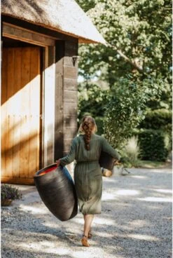 Capi Europe - Vaas Elegant Deluxe Rib NL - 45x72 - Zwart - Voor Binnen En Buiten - KBLR1138 -Buitentuinwinkel 806x1200