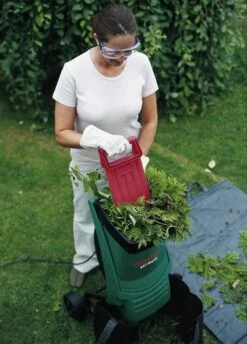 Bosch AXT Rapid 2200 Hakselaar - 2200 W - 90 Kg/u -Buitentuinwinkel 862x1200 3