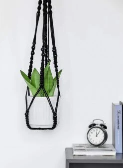 4 Stuks Luxe Macrame Plantenhangers - Boho Handgeweven Katoen Hangpot Voor Binnen/Buiten - Hangende Bloempot Met Kralen - Macramé Touw/Koord Hangplant Houder - Bohemian Wandhanger Decoratie - Plant Hanger - Verticale Tuin Bloempothouder Planthanger -Buitentuinwinkel 880x1200 2