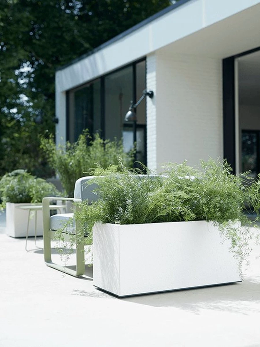 Elho Vivo Matt Finish Lang Wielen 90 - Grote Staande Plantenbak Voor Binnen & Buiten - Gemaakt Van Gereycled Plastic - L 39 X W 88 X H 41 Cm - Wit 10 Elho Vivo Matt Finish Lang Wielen 90 - Grote Staande Plantenbak Voor Binnen & Buiten - Gemaakt Van Gereycled Plastic - L 39 X W 88 X H 41 Cm - Wit - Afbeelding 8