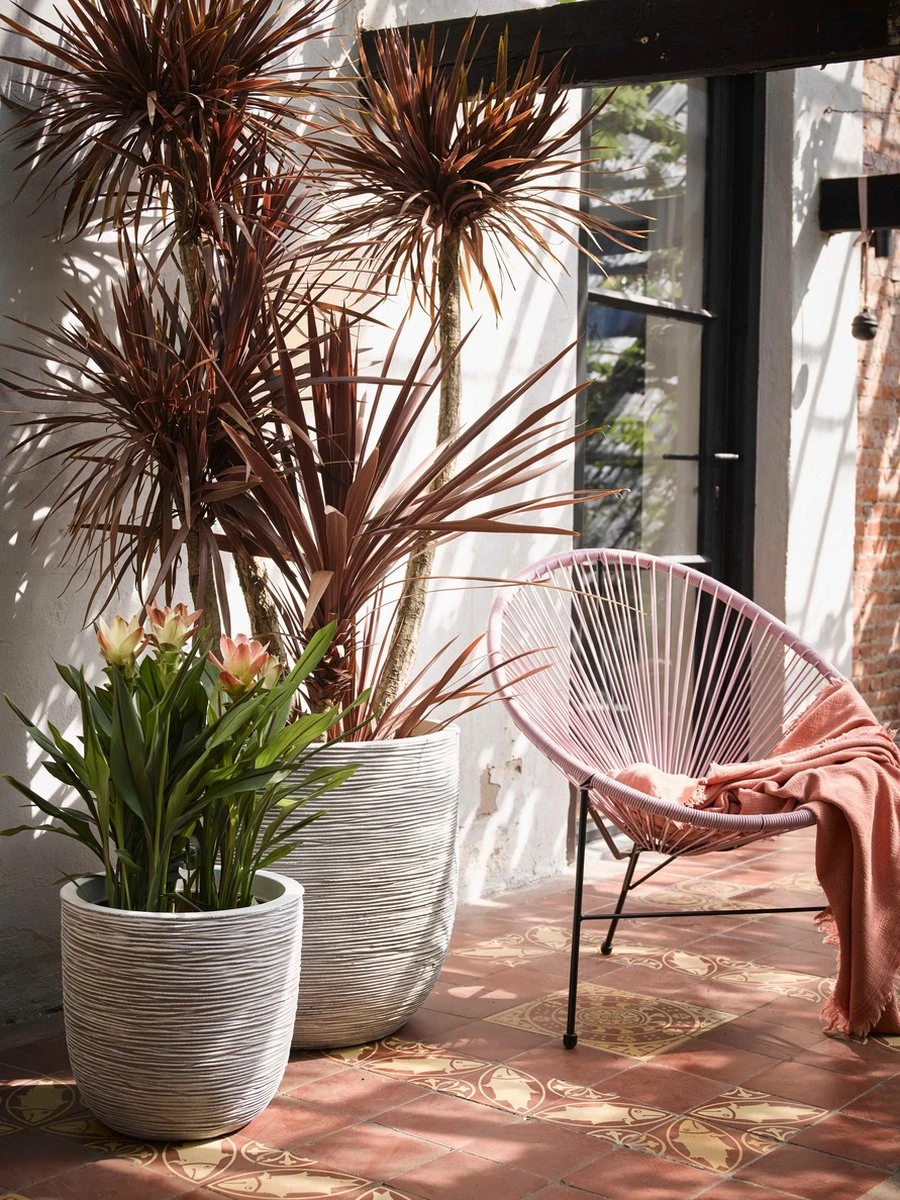 Capi Europe - Bloempot Bol Rib NL - 43x41 - Antraciet - Voor Binnen En Buiten - KOFZ933 5 Capi Europe - Bloempot Bol Rib NL - 43x41 - Antraciet - Voor Binnen En Buiten - KOFZ933 - Afbeelding 3